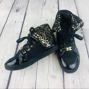 Michael Kors Hightop Sneakers